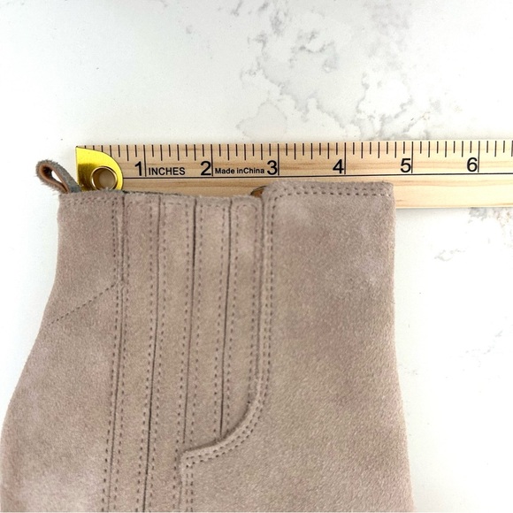 Marc Fisher Suede Heeled Ankle Boot Bootie Pointy Toe Pull On Light Tan Size 7.5 - Picture 8 of 11